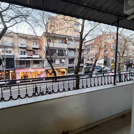 Daire Illyrian Downtown *