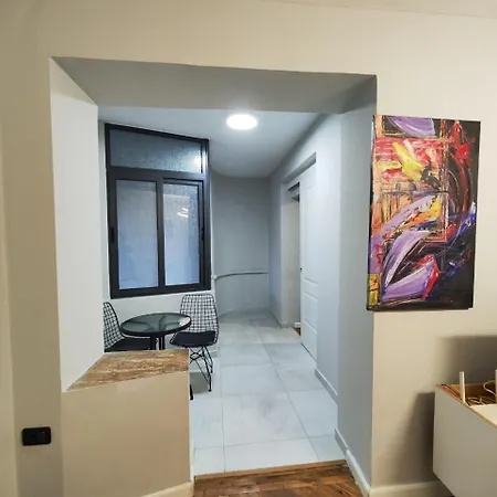 Illyrian Downtown 公寓 *